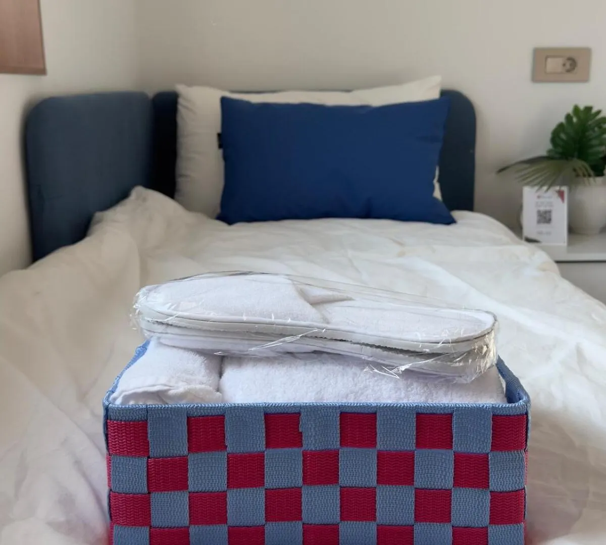 Hello, John - Remodeling, 1 Minute Walk From Dmc Station, Good Access To Hongdae, Han River Soul